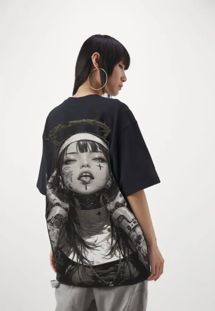 Camiseta overzise cyber angel