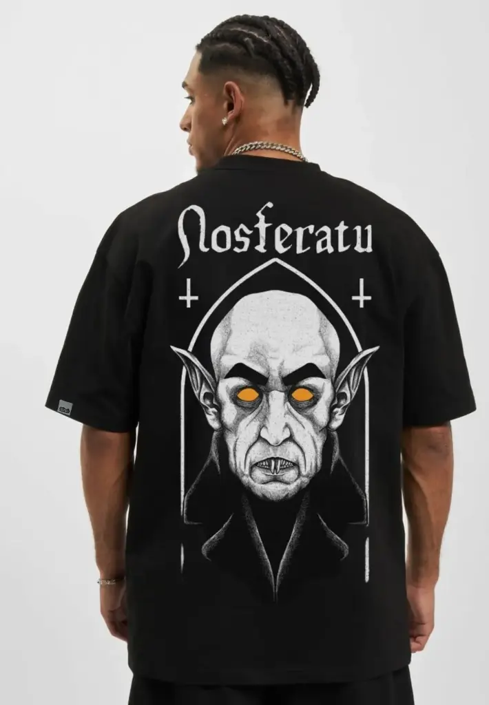 camiseta overzise nosferatu